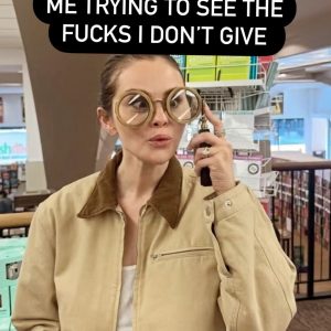 23 May: new pics from Selena’s Instagram stories