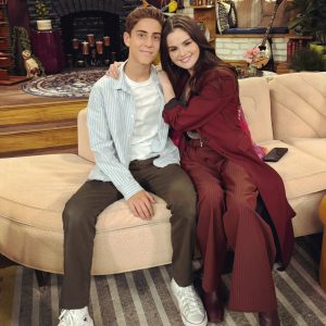 23 July: new pic of Selena with Alkaio Thiele on set of Wizards Beyond