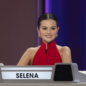 17 July: new HQ stills with Selena from The Match Game