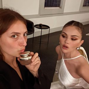 7 August: Selena via Instagram stories