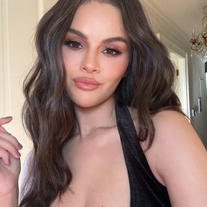 8 August: new breathtaking selfiers of Selena