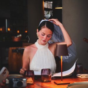 28 August: Selena shared new pics from her trip to Mexico