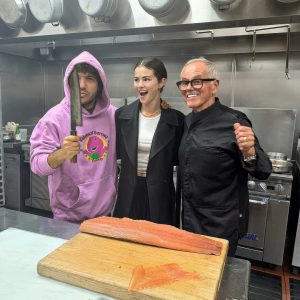 28 September: new pic of Selena & Benny with Wolfgang Puck