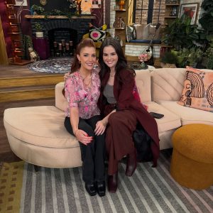 11 October: new pic of Selena of set of Wizards Beyond Waverly Place