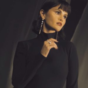 22 October: Selena shared new pictures from behind the scenes of her new music video for ‘In The Dark’