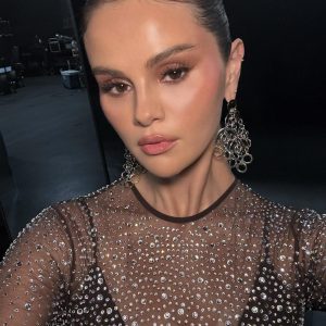 23 October: new pics and videos with Selena from behind the scenes of making ‘In The Dark’ music video