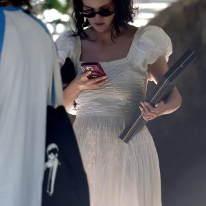 9 October: Selena spotted leaving Bel-Air Hotel in Los Angeles