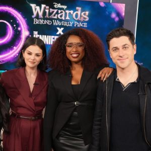 25 October: watch extended interview with Selena for The Jennifer Hudson Show