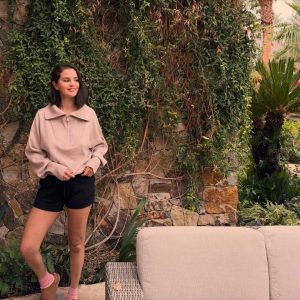 23 November: new pics from Selena’s Instagram