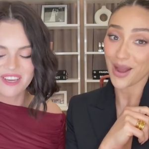 4 November: new promo videos with Selena & Shay Mitchell