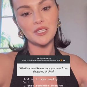 2 February: Selena takes over Rare Beauty’s social media accs