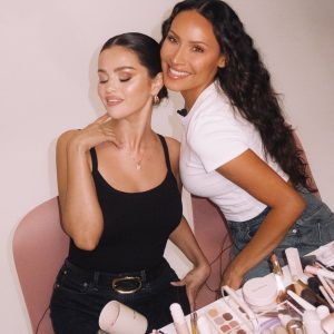 16 April: more new pics of Selena & Desi Perkins