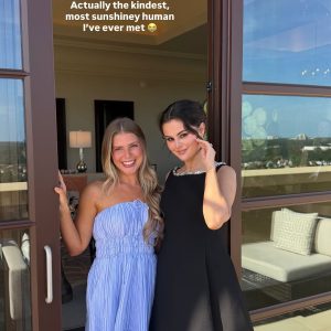 13 April: Selena with a fan in Orlando