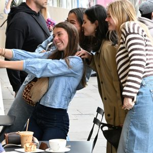 23 May: new candids of Selena filming ‘Only Murders’ in London