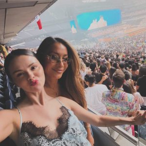 29 June:: new selfies of Selena with friends at Bad Bunny’s concert