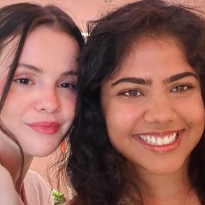 21 June: new selfie of Selena with a fan in London