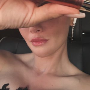 2 July: Selena showing off her new lipstick by Rare Beauty while heading to Taylor Swift’s wedding rehearsal