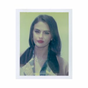 31 July: new pics of Selena from the set of Te Olvido (La La) music video
