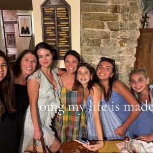 22 July: Selena with fans in Italy