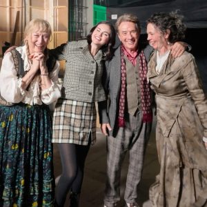 18 August: new pic & a video with Selena, Martin Short, and Meryl Streep from the set of ‘Only Murders In The Building’