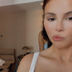 18 September: new super cute selfie of Selena