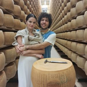 1 September: new pics of Selena at the cheesemaker factory in Italy