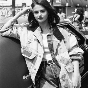 25 September: new pic of Selena for ‘Te Olvido (La La)’ music video