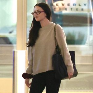 2 October: Selena spotted leaving the ‘Lucky Strike’ bowling alley in LA